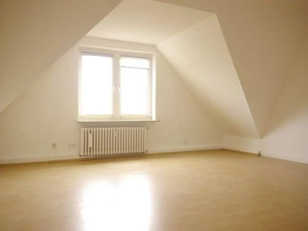 Wohnen und Arbeiten: direkt am Isemarkt-Harvestehude/Eppendorf: 5-Zimmer Wohnbüro/Praxis