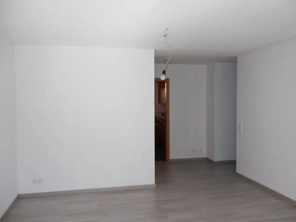 Renovierte 3-Zimmer-EG-Wohnung mit Terrasse & Garten