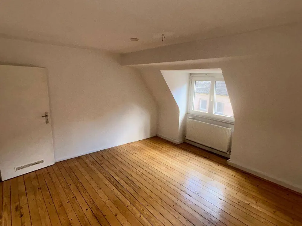 Charmante 3-Zimmer-Dachgeschosswohnung mit Traumblick auf die Kaiserburg
