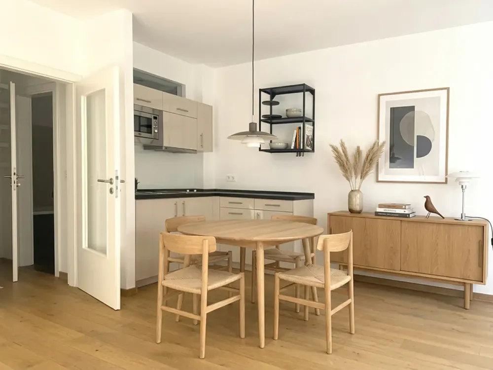 Stylish 1-Room Apartment with Balcony in Pempelfort