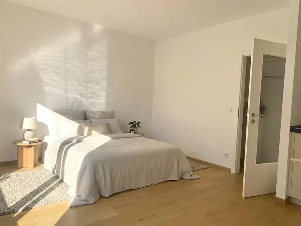 Stylish 1-Room Apartment with Balcony in Pempelfort