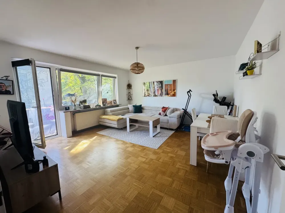 Befristet für 1 Jahr mit Verlängerungsmöglichkeit auf bis zu 2 Jahre: Möblierte 3-Zimmer-Wohnung