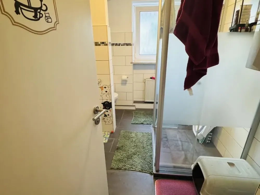 Befristet für 1 Jahr mit Verlängerungsmöglichkeit auf bis zu 2 Jahre: Möblierte 3-Zimmer-Wohnung