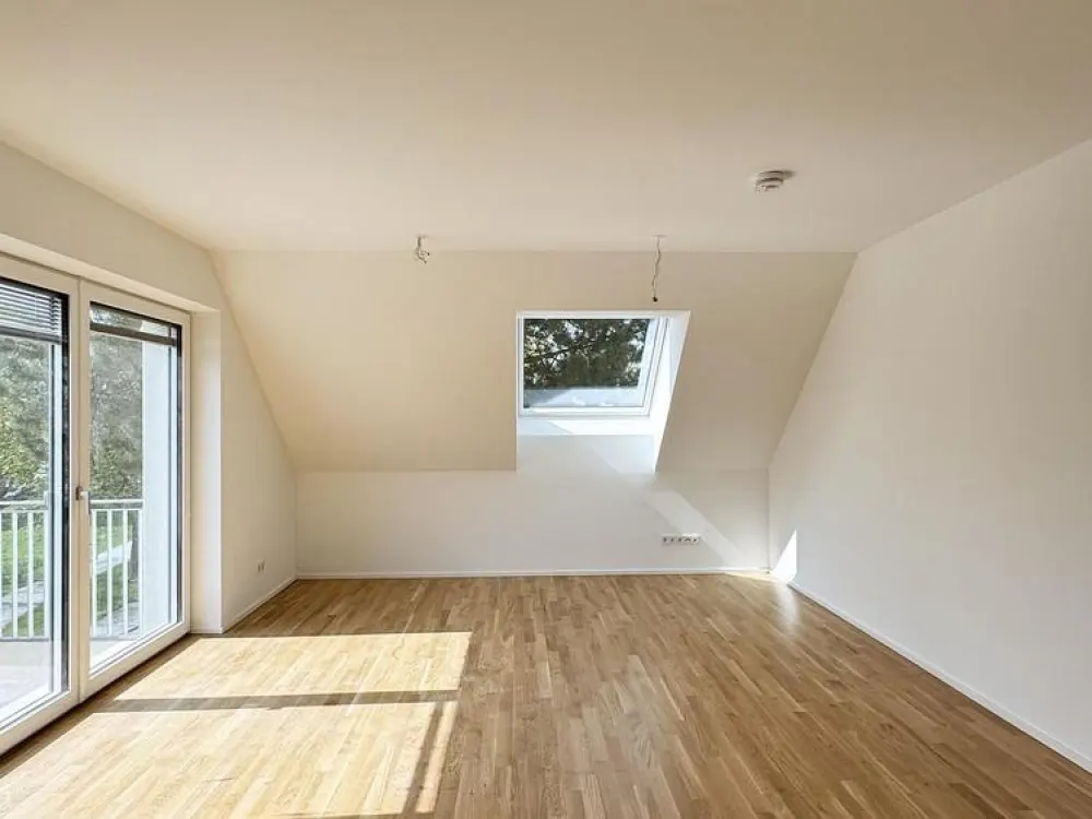 Erstbezug nach Kernsanierung: Gemütliche 3-Zimmer-DG-Wohnung in München-Trudering - WE 7