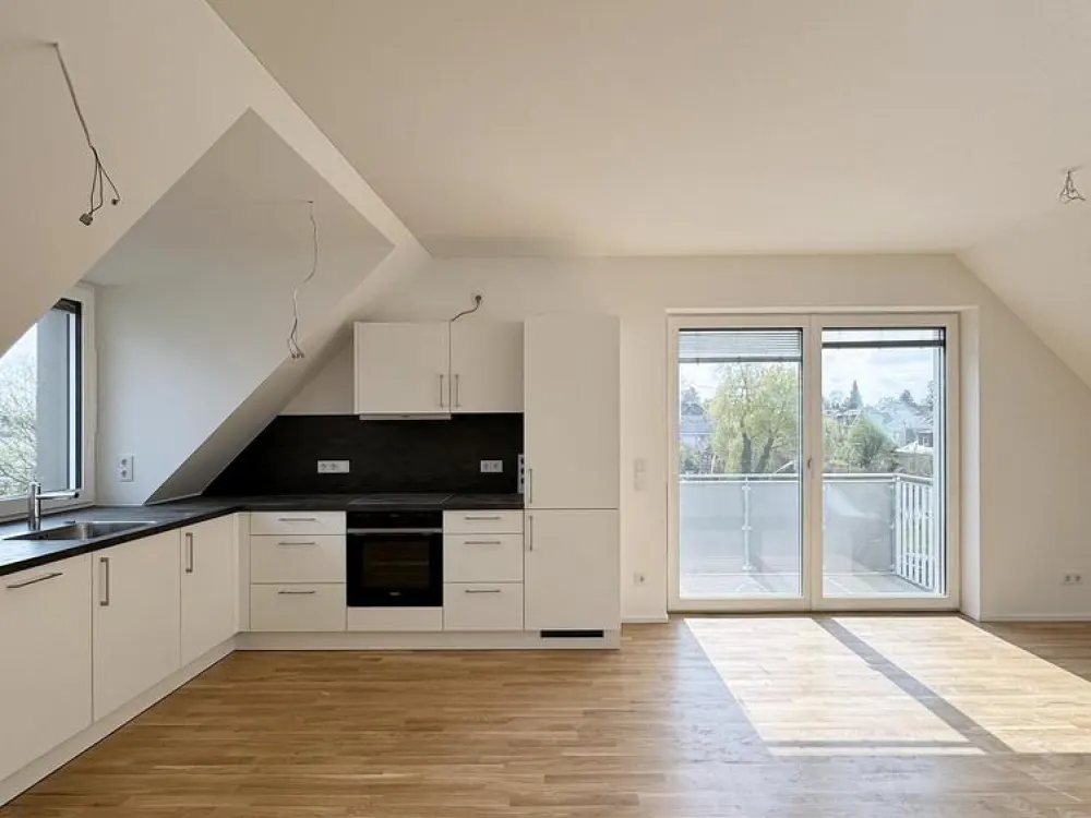 Erstbezug nach Kernsanierung: Gemütliche 3-Zimmer-DG-Wohnung in München-Trudering - WE 7