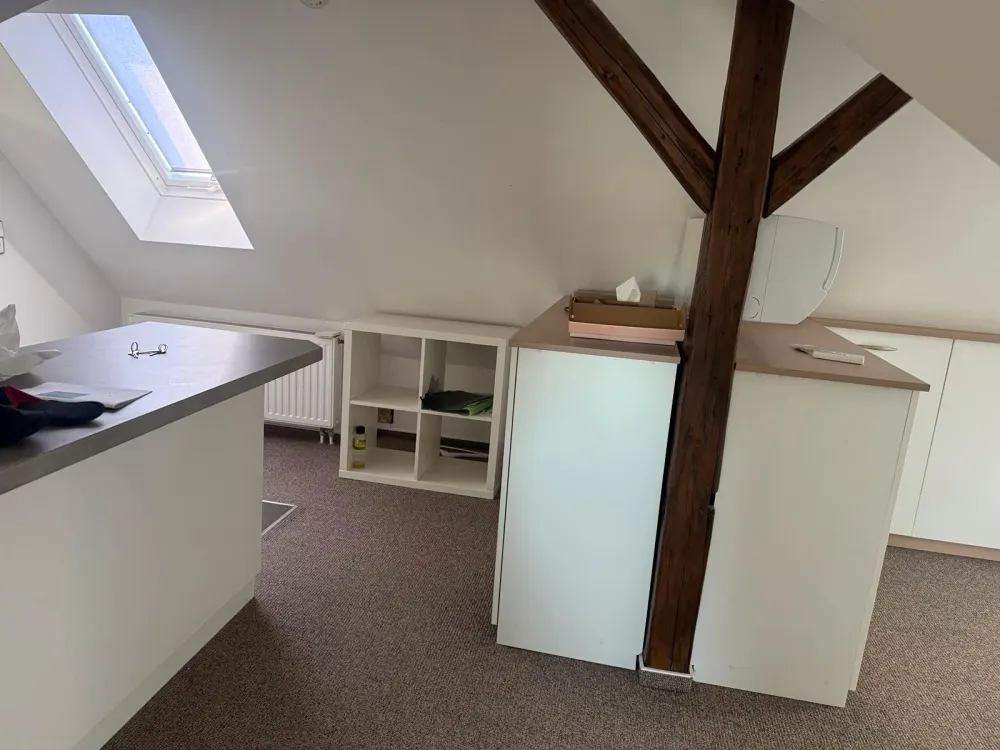 30 m² in Stuttgart-Wangen, 1-Zimmer-Wohnung nur für Frauen.