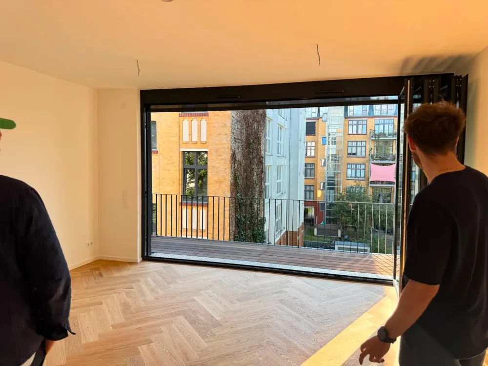 Heart of Friedrichshain: 2/3-room newly built loft with balcony