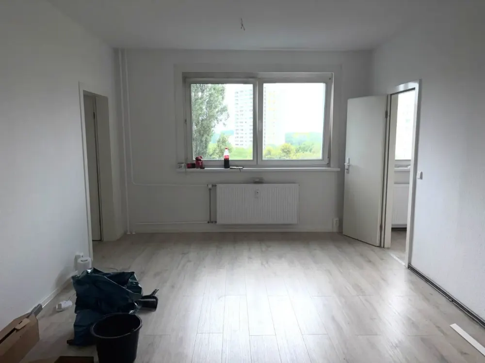 Helle Wohnung in Hohenschönhausen freut sich auf neue Mieter!