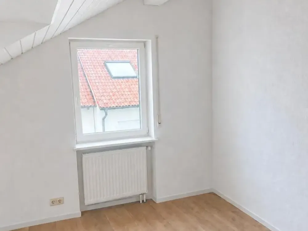 3 Zimmer Dachgeschosswohnung in ruhiger Lage in Friedrichshafen
