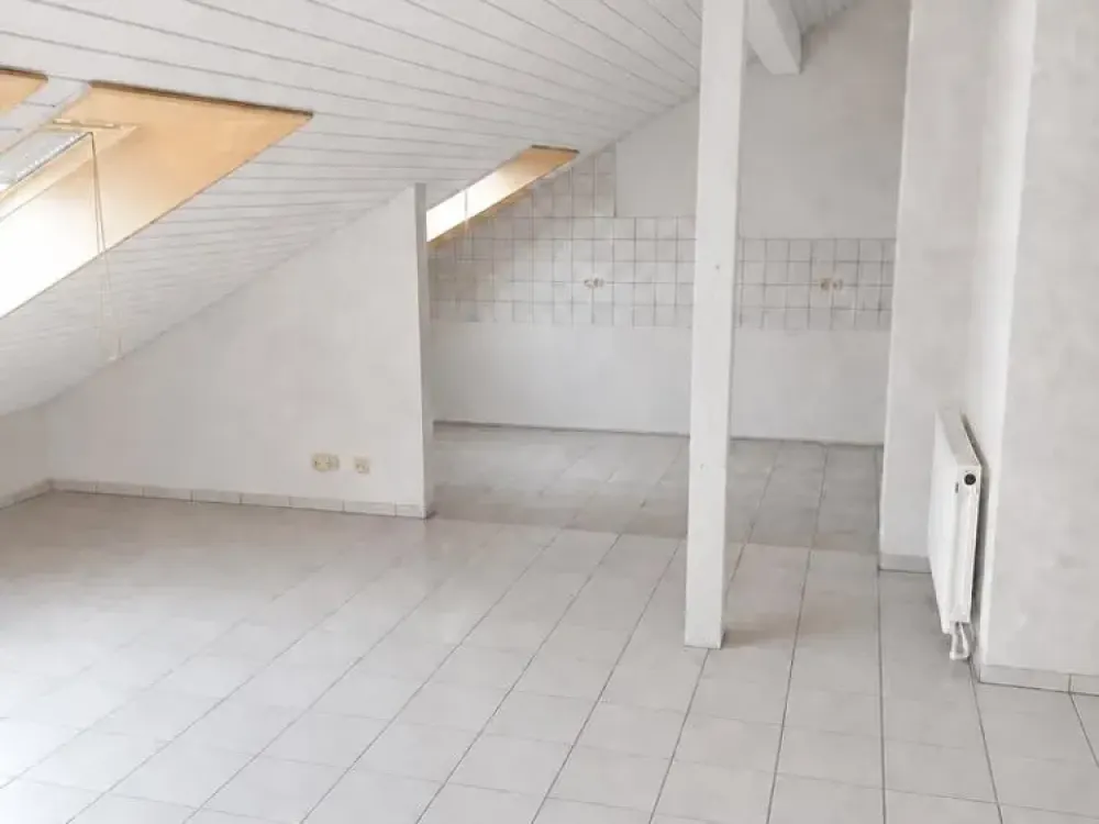 3 Zimmer Dachgeschosswohnung in ruhiger Lage in Friedrichshafen