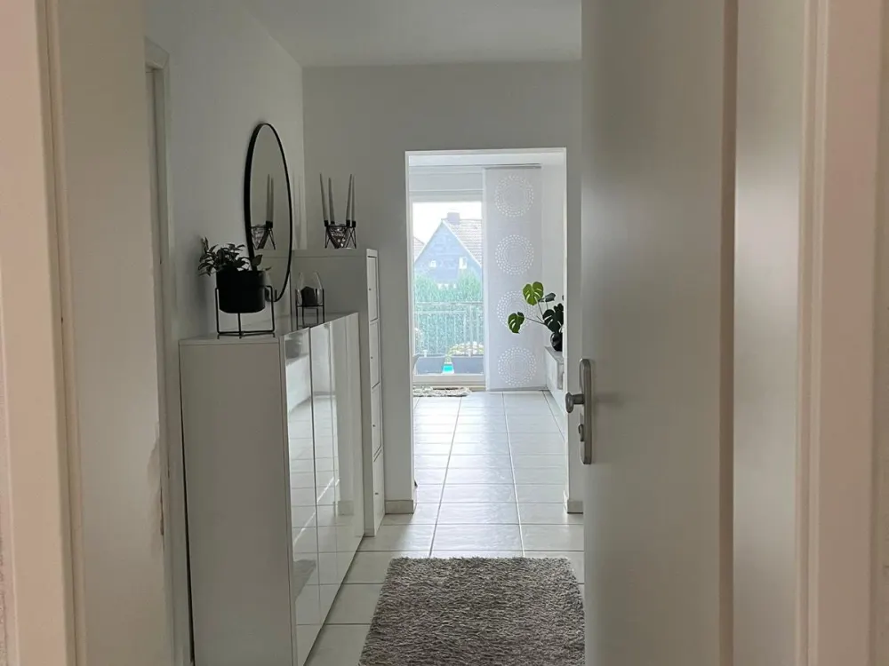 2 Zimmer Wohnung mit großem Balkon