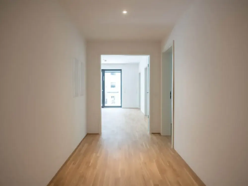 * sonnige 5-Zimmer Familienwohnung mit Terrasse in beliebter Lage *