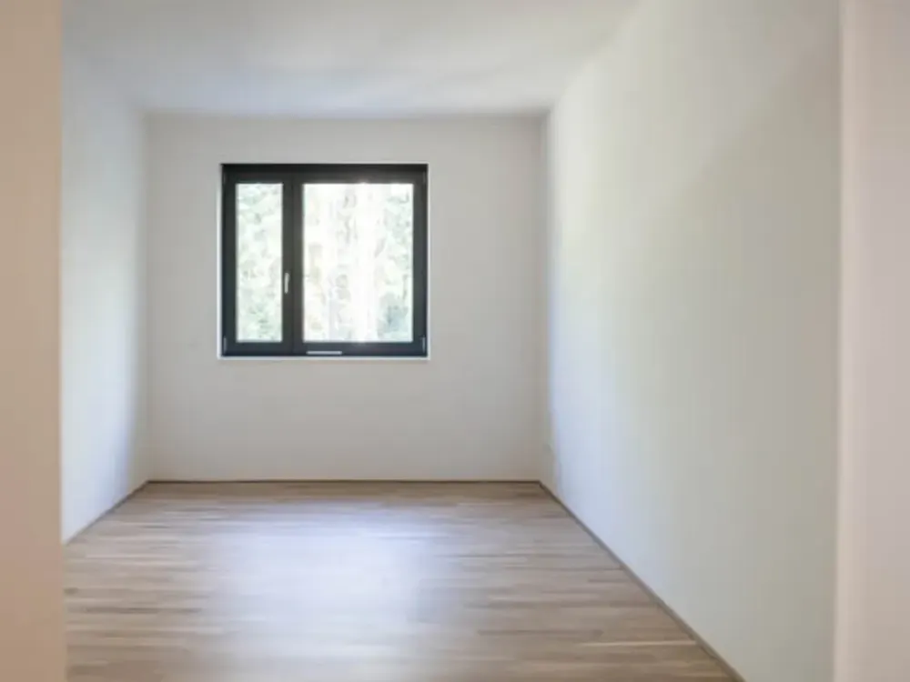 * sonnige 5-Zimmer Familienwohnung mit Terrasse in beliebter Lage *