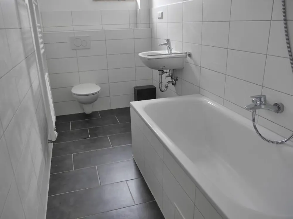 Schöne 3-Zimmer-Wohnung mit Tageslichtbad in Hanau-Großauheim zu vermieten