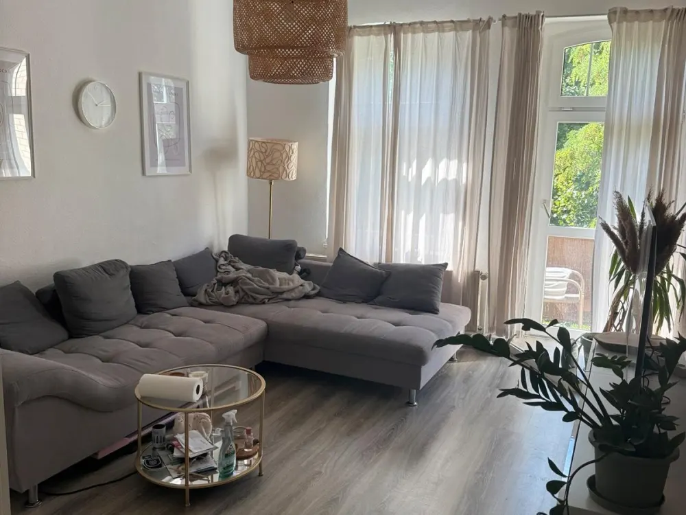 Helle möbilierte 2-Zimmer Wohnung auf Zeit zu vermieten