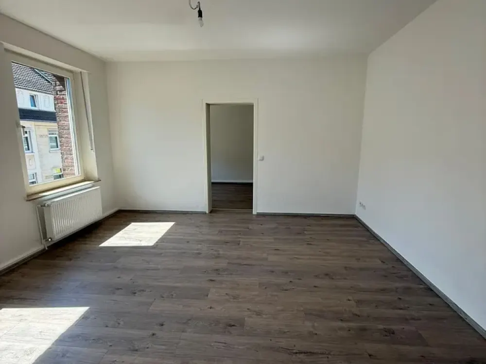 Schöne 4 Zimmer Wohnung mit Charme!