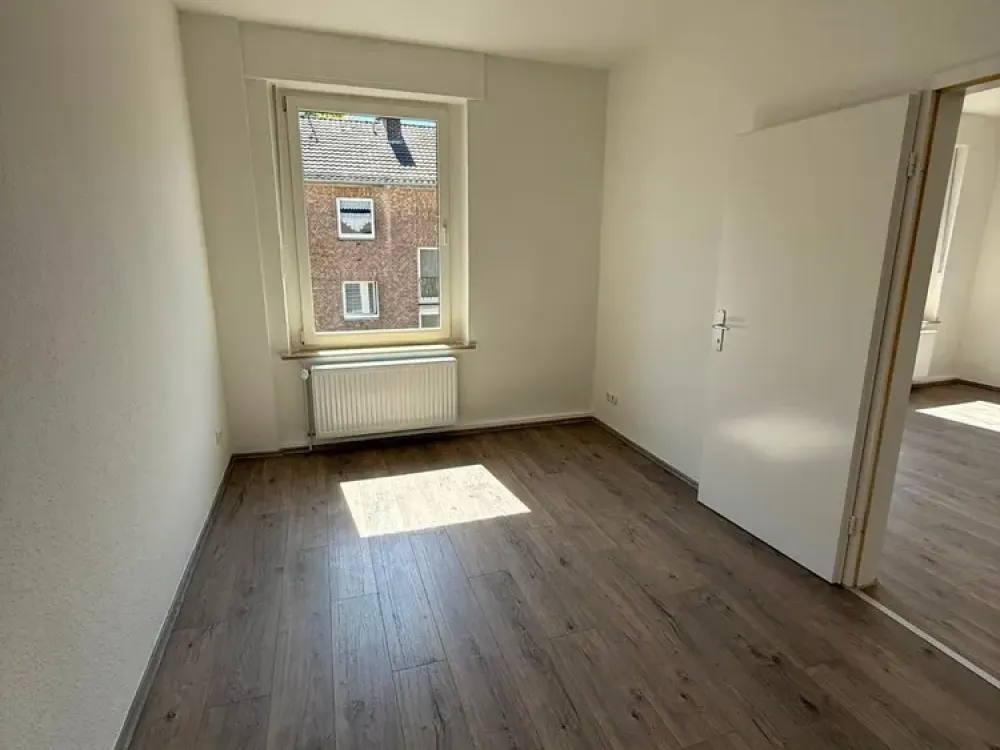 Schöne 4 Zimmer Wohnung mit Charme!