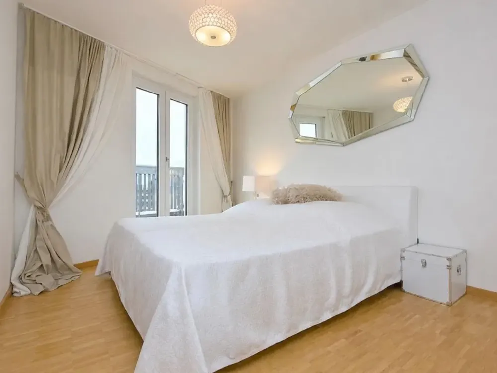 - Wohnen über den Dächern von Stuttgart - 3-Zimmer-Penthouse-Wohnung mit 2 Dachterrassen