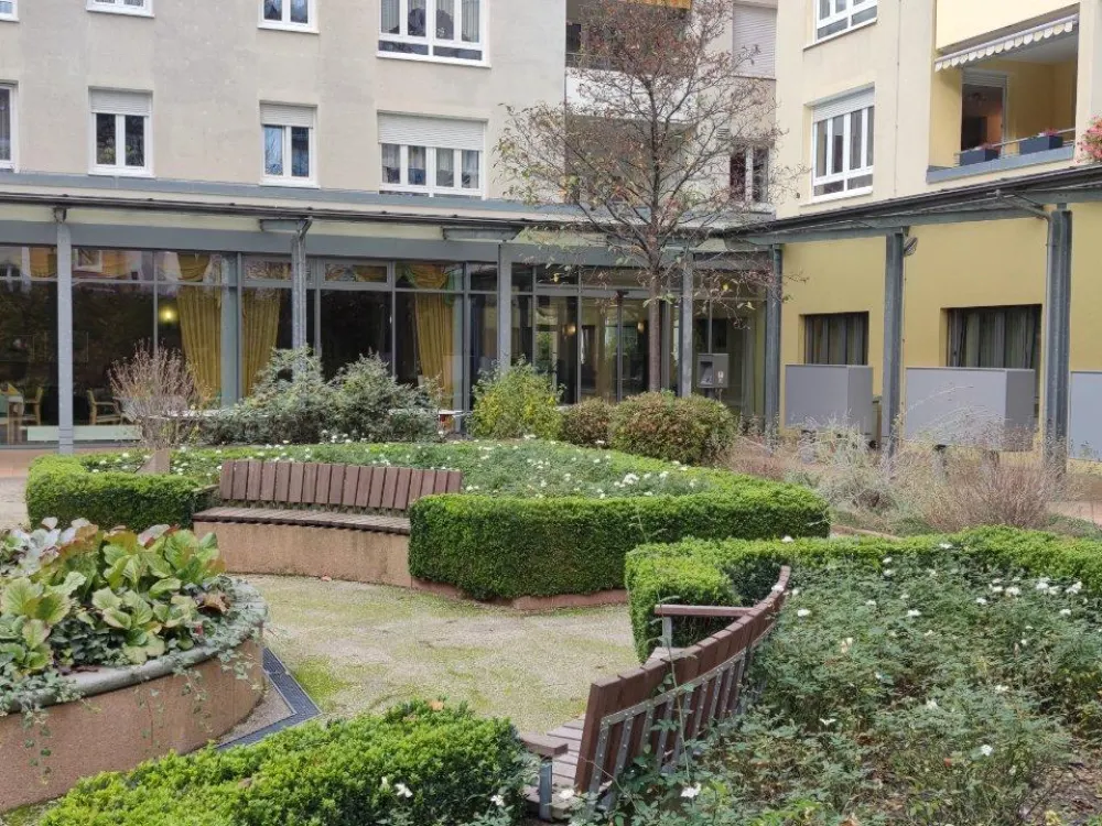 Hesperidenpark, Betreutes Wohnen