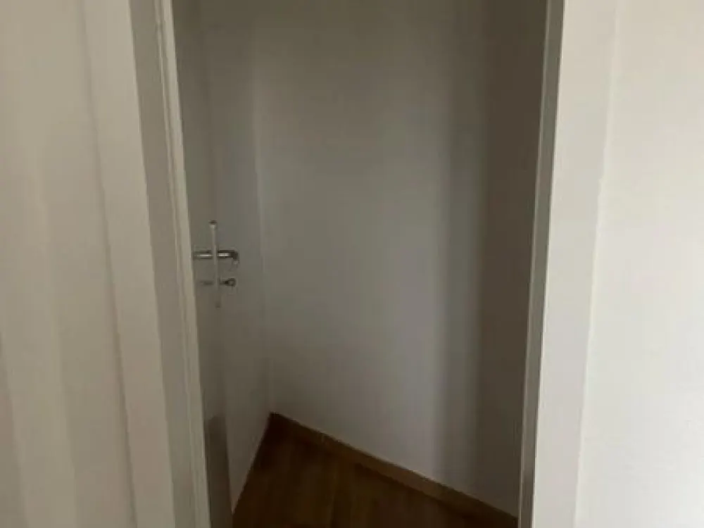 Schöne 3-Zimmerwohnung mit modernisierten Tageslichtbad und Laminat...