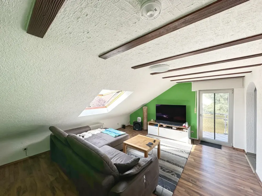 Attraktive 3-Zimmer-Dachgeschosswohnung mit sonnigem Südwest-Balkon