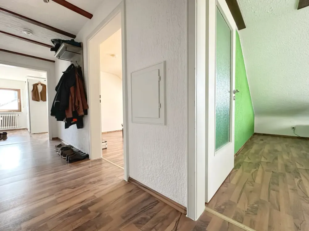 Attraktive 3-Zimmer-Dachgeschosswohnung mit sonnigem Südwest-Balkon