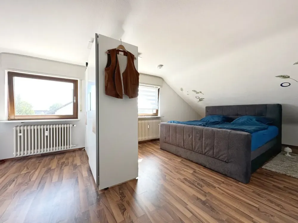 Attraktive 3-Zimmer-Dachgeschosswohnung mit sonnigem Südwest-Balkon
