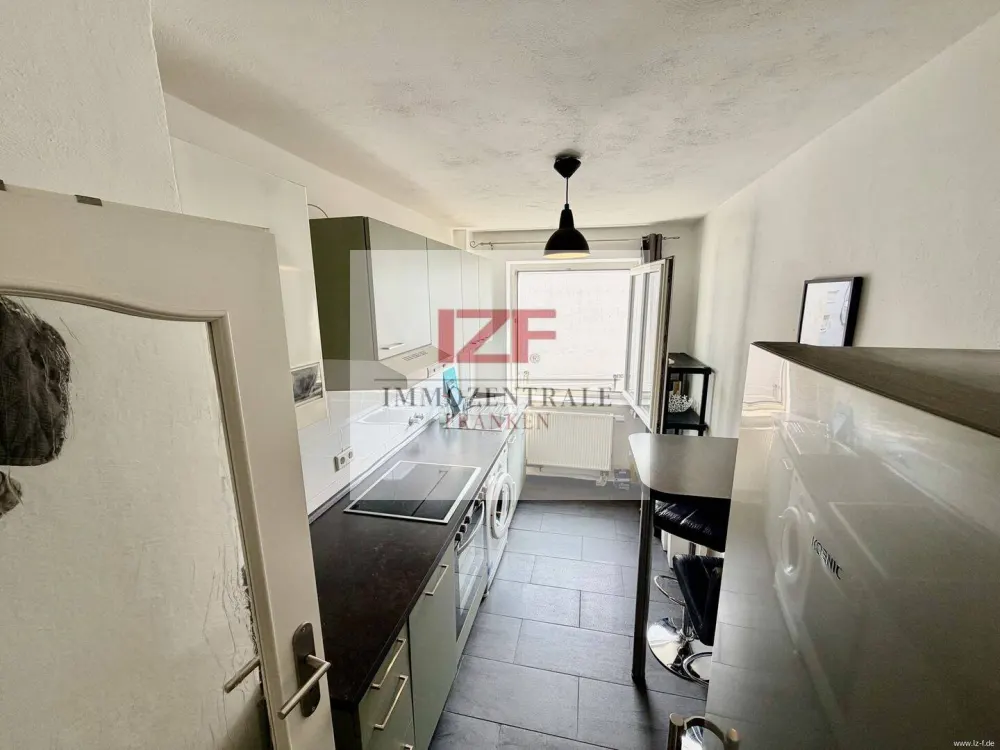 WG-geeignete 3-Zimmer-Wohnung in Nürnberg-Steinbühl, teilmöbliert, Einbauküche mit Waschmaschine