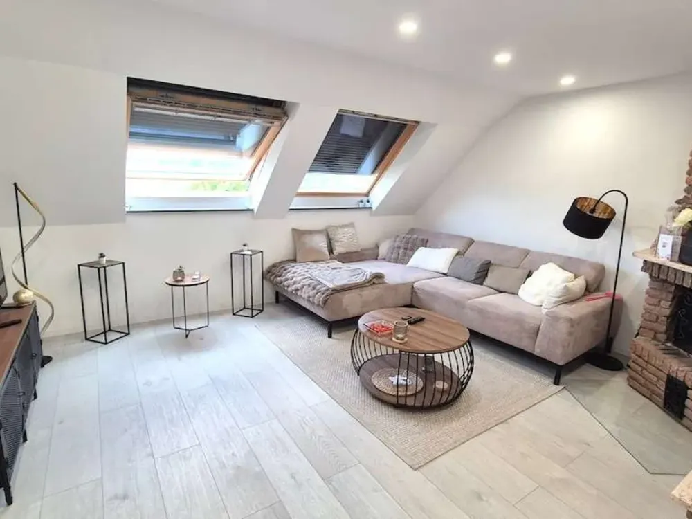 Exklusive, frisch sanierte 3-Zimmer-Maisonette auf 115m² mit Kamin und Stellplatz in Mündelheim