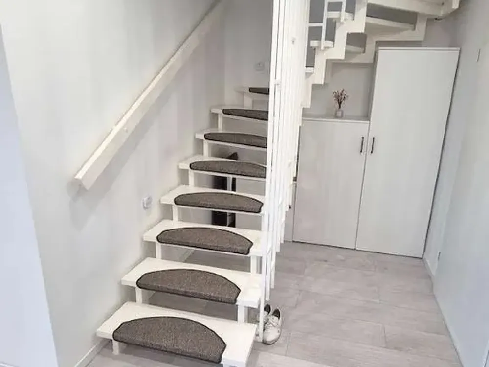 Exklusive, frisch sanierte 3-Zimmer-Maisonette auf 115m² mit Kamin und Stellplatz in Mündelheim