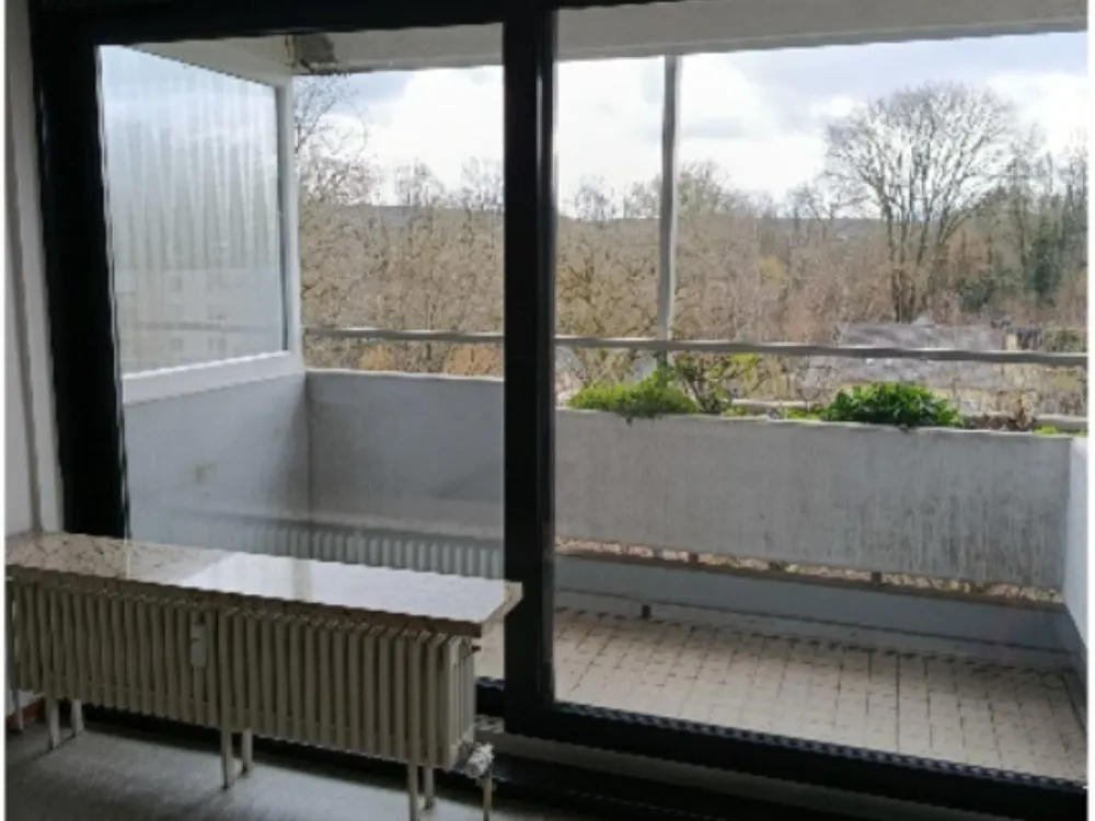 Helle, ruhige 2 ZKB Wohnung in Saarbrücken mit Balkon, Aufzug
