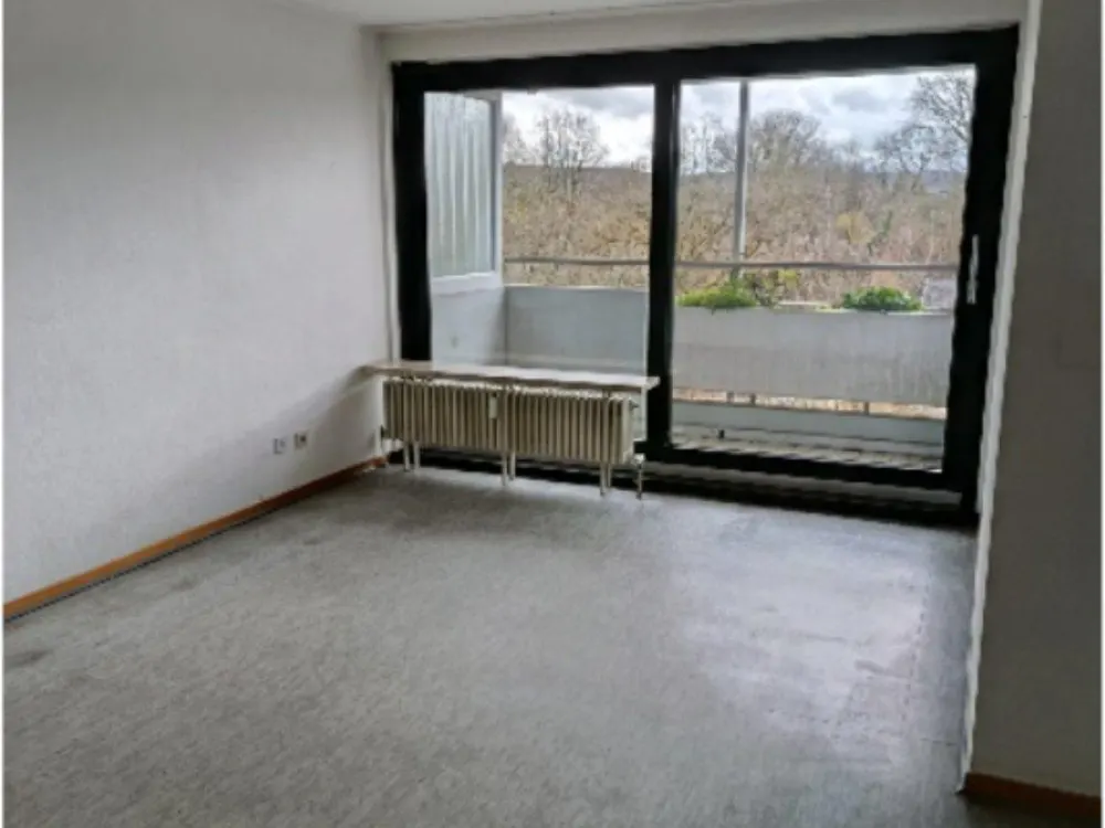 Helle, ruhige 2 ZKB Wohnung in Saarbrücken mit Balkon, Aufzug