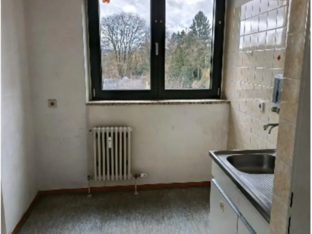 Helle, ruhige 2 ZKB Wohnung in Saarbrücken mit Balkon, Aufzug
