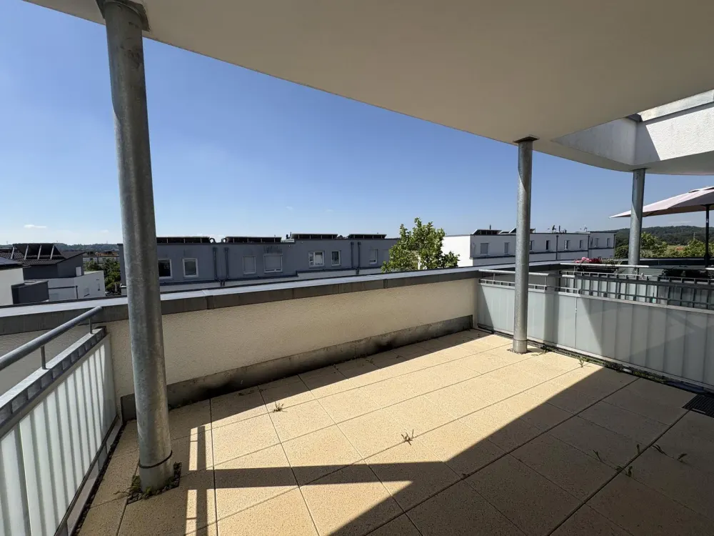 Neuwertige 3 Zimmerwohnung zu vermieten