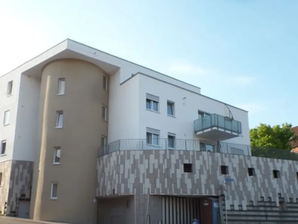 moderne 3-Zimmer-Wohnung in Königsbach-Stein
