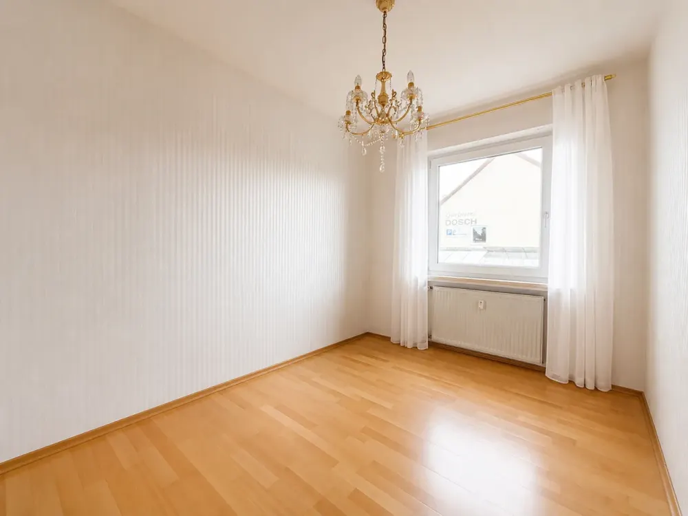 Sonnige 3-Zimmer-Wohnung mit Balkon zu vermieten!