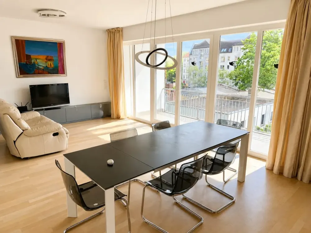 Hochwertig möblierte 4-Zimmer-Neubauwohnung mit TG-Stellplatz und 2 Bädern