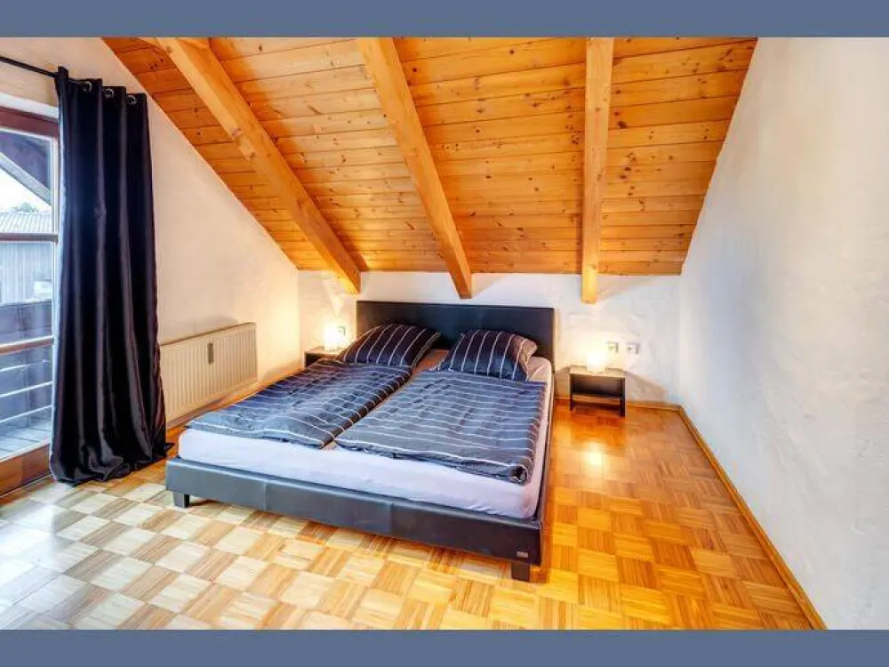 Möbliert: Gemütlich, geräumig und mit Balkon