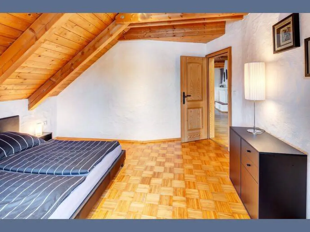 Möbliert: Gemütlich, geräumig und mit Balkon