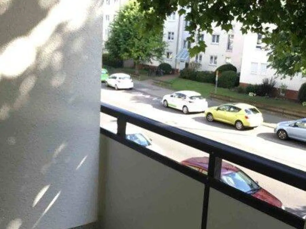 Renovierte 3-Zimmer-Wohnung mit Balkon