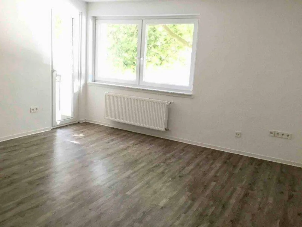Renovierte 3-Zimmer-Wohnung mit Balkon