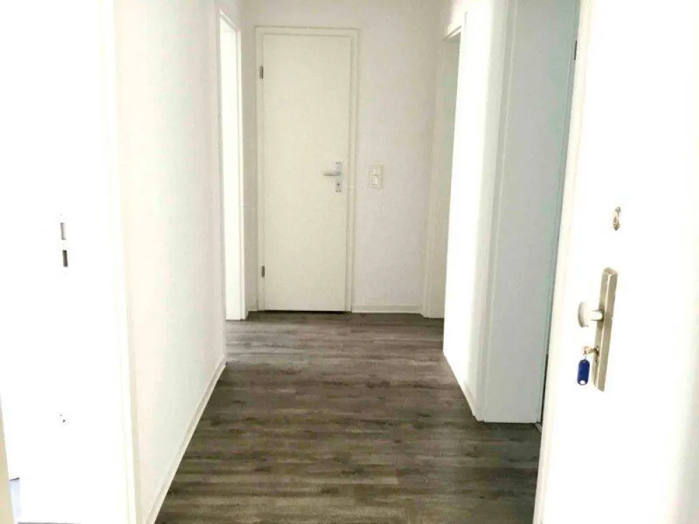 Renovierte 3-Zimmer-Wohnung mit Balkon