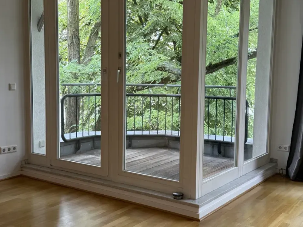 Lebendig wohnen in Unterbilk: Großzügige 4-Zimmer-Wohnung mit Balkon