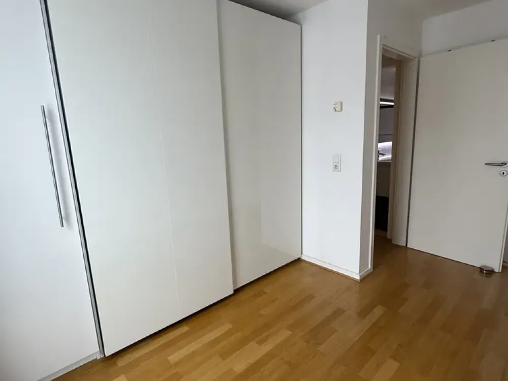 Lebendig wohnen in Unterbilk: Großzügige 4-Zimmer-Wohnung mit Balkon