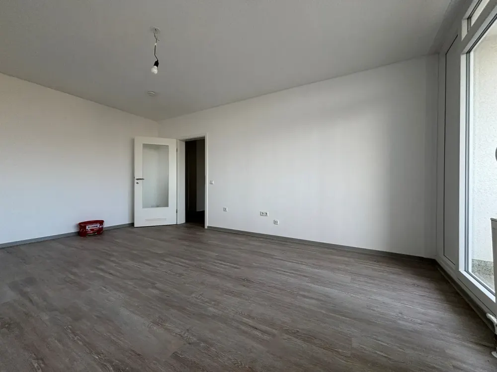 First occupancy after renovation: 3-room apartment with a view!