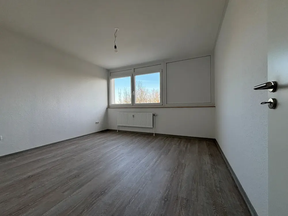 First occupancy after renovation: 3-room apartment with a view!