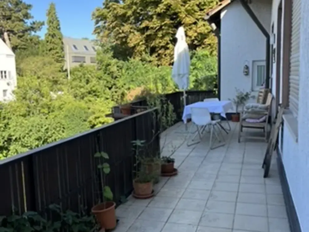 BEFRISTET BIS 31.05.2027: Exklusives Wohnen am Killesberg, 5,5 Zimmer mit großem Balkon