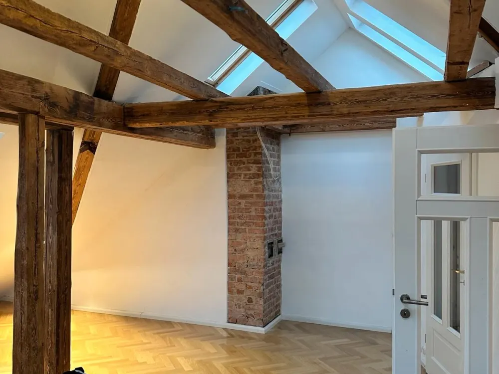 Ab sofort: besondere 3-Zimmer-Dachgeschosswohnung in Linden Nord