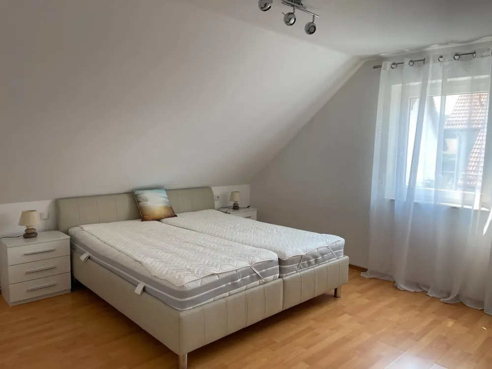3-Zimmer-Dachgeschosswohnung, Max 2 Personen