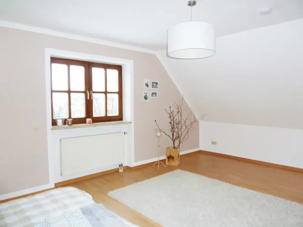 *** sehr schöne großzügige 3-Zimmer-Maisonette-Wohnung in Neufahrn (S1) ***